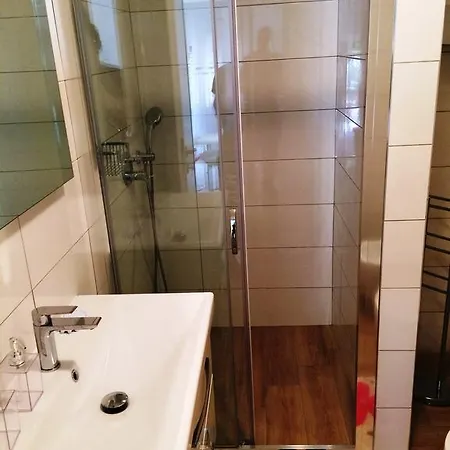 Molo Apartman *