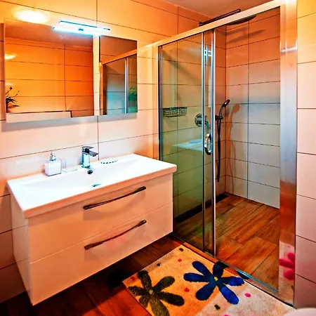 Molo Apartman